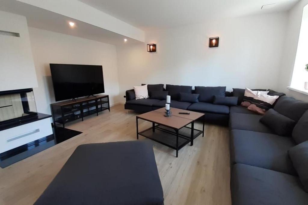 Fh Magnolia Fuer 12 Pers. Mit Terrasse + Dachterasse Villa Born Exterior photo